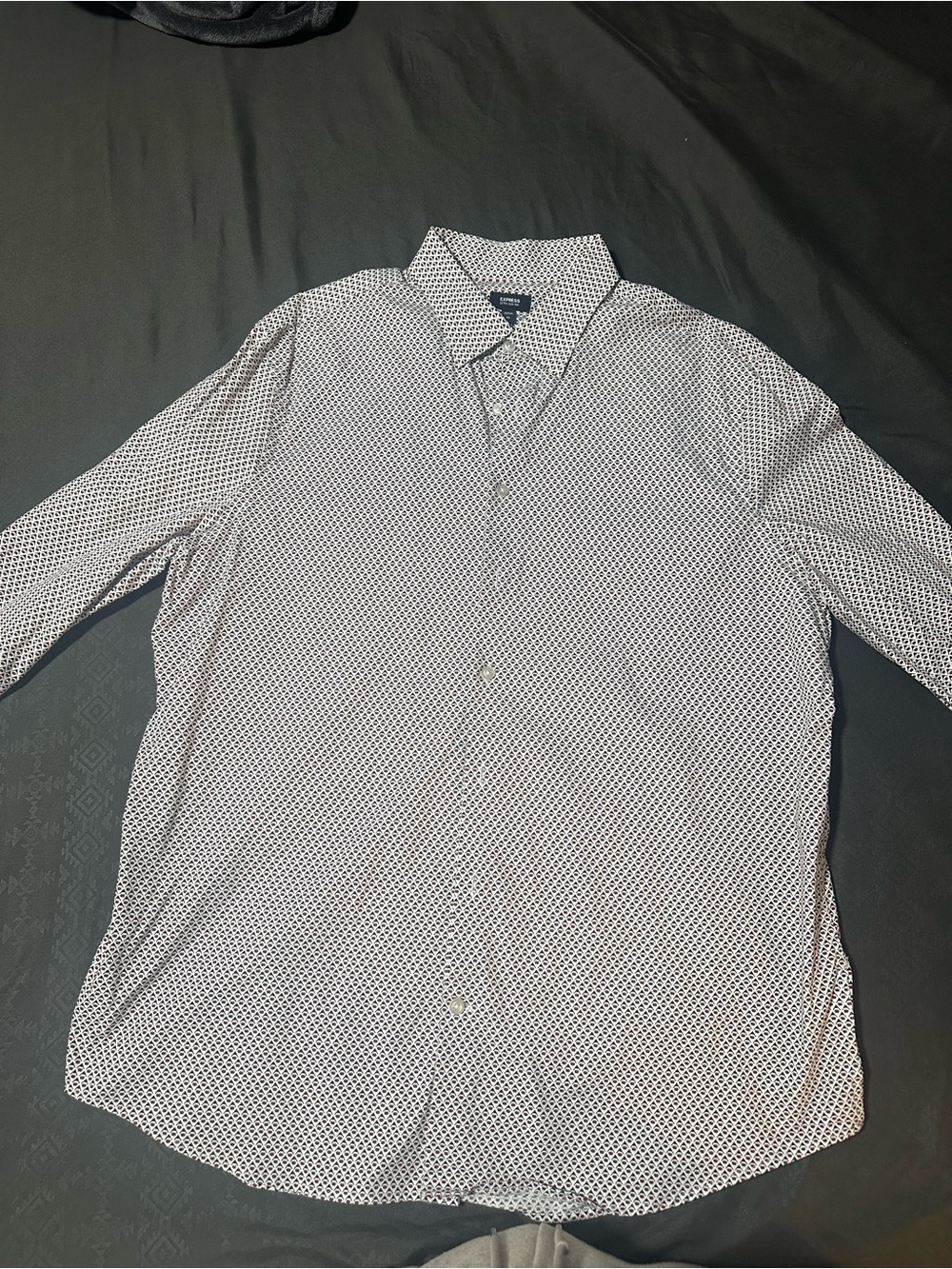 Express Men's White Button-Down Shirt with Navy Geo Print